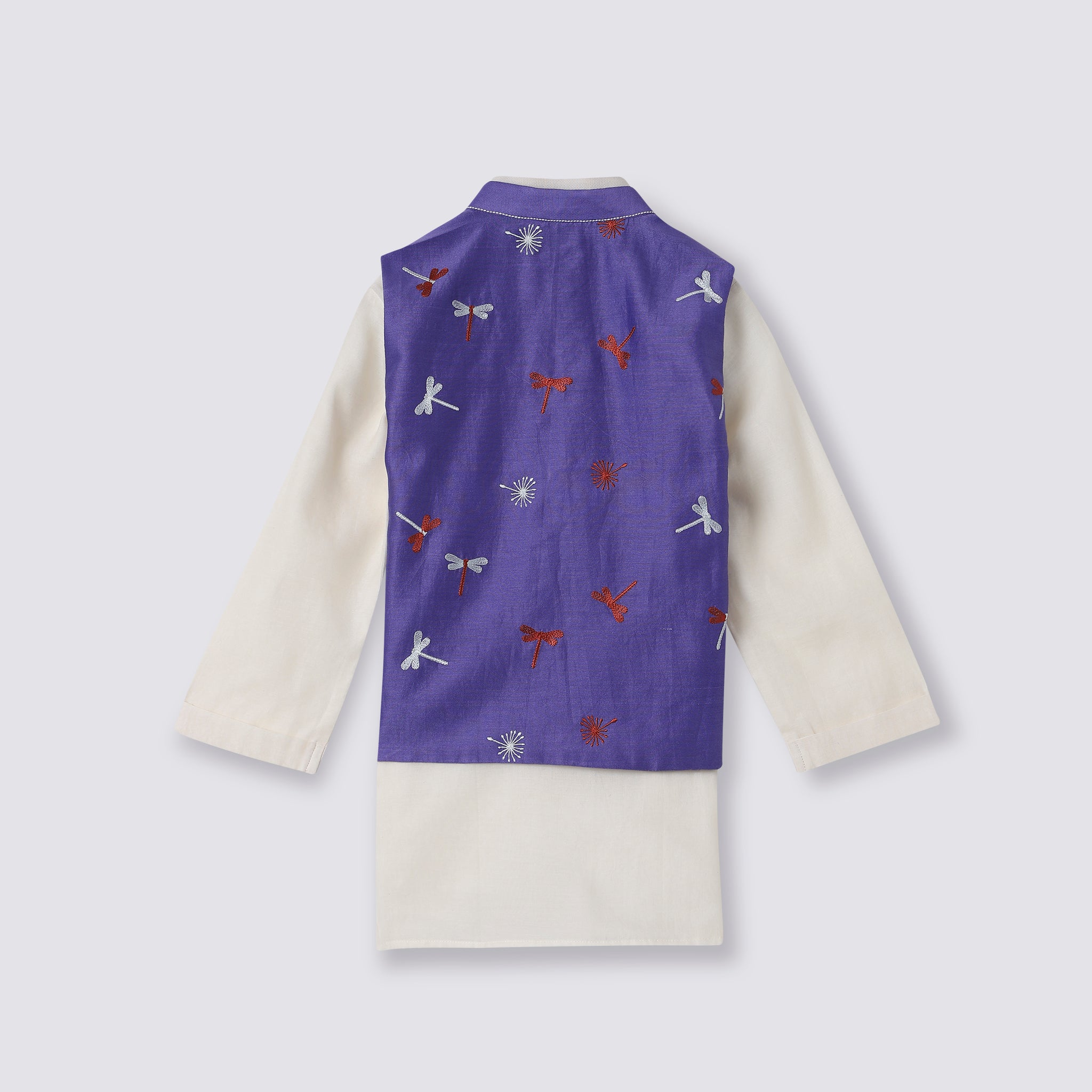 Chanderi Kurta Pyjama & Bandi Set | Embroidered